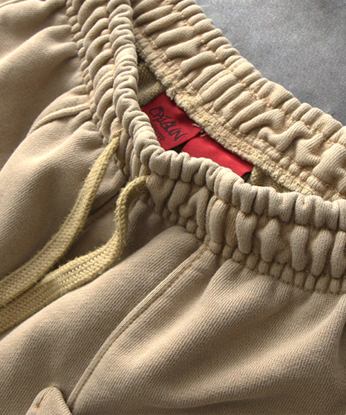 CRIGUN（クリガン）の「ポケットバミューダパンツピグメントSAND BEIGE（その他パンツ・レディース・ベージュ・MEDIUM/LARGE/X-LARGE）」の4枚目の写真