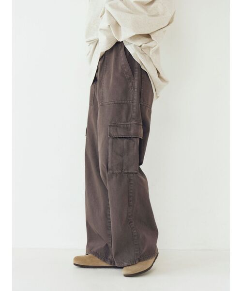 Ungrid(アングリッド)の「ウォッシュデザインカーゴパンツ(その他パンツ・レディース・ブラウン/カーキ・SMALL/MEDIUM)」の11枚目の写真