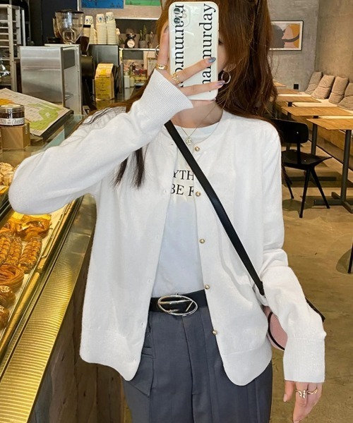 Miniministore(ミニミニストア)の「金ボタンショートニットカーディガン韓国風(カーディガン/ボレロ・レディース・ダークグリーン/ベージュ/グレー/ブラウン/ホワイト/ブラック/アイボリー/ライトブルー・FREE)」の17枚目の写真