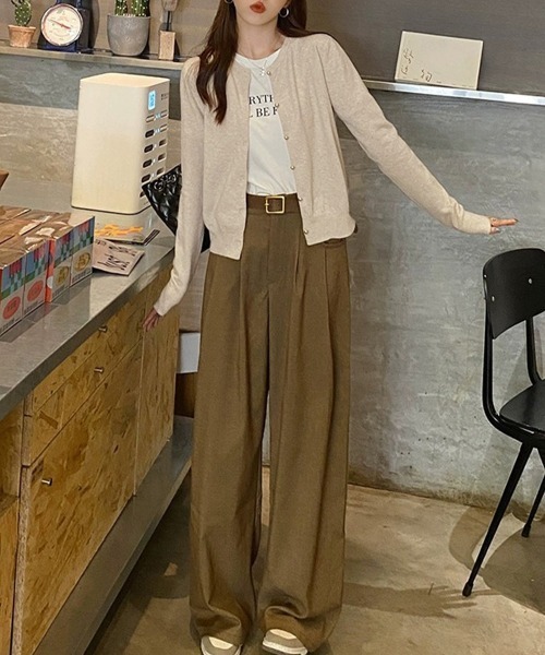Miniministore(ミニミニストア)の「金ボタンショートニットカーディガン韓国風(カーディガン/ボレロ・レディース・ダークグリーン/ベージュ/グレー/ブラウン/ホワイト/ブラック/アイボリー/ライトブルー・FREE)」の18枚目の写真
