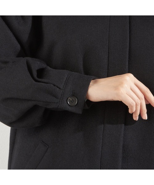 SUIT SELECT(スーツセレクト)の「スタンドカラーテントシルエットコート(チェスターコート・レディース・ブラック・SMALL/MEDIUM/LARGE)」の8枚目の写真