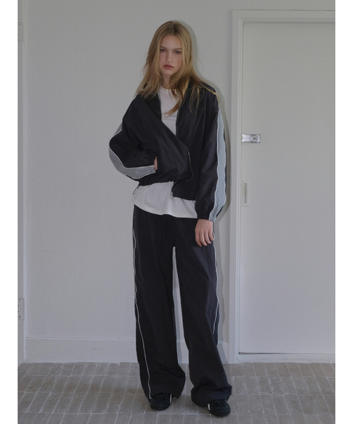 ETMON(エトモン)の「Color Block Wind Jumper, Navy(ナイロンジャケット・レディース・その他・F)」の6枚目の写真