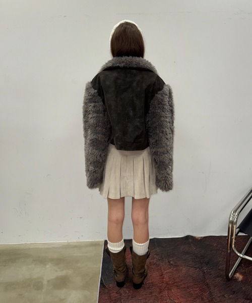 SHAGGIE(シャギー)の「ミニコーデュロイプリーツスカート(スカート・レディース・ホワイト/ブラウン・SMALL/MEDIUM)」の17枚目の写真