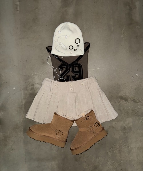 SHAGGIE(シャギー)の「ミニコーデュロイプリーツスカート(スカート・レディース・ホワイト/ブラウン・SMALL/MEDIUM)」の19枚目の写真