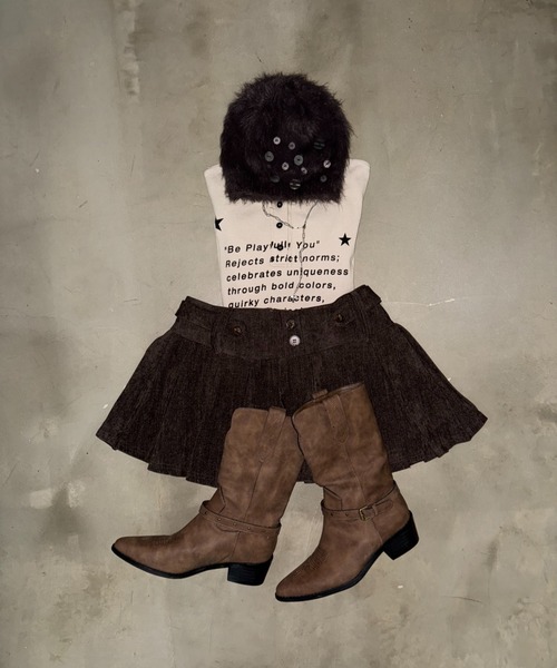 SHAGGIE(シャギー)の「ミニコーデュロイプリーツスカート(スカート・レディース・ホワイト/ブラウン・SMALL/MEDIUM)」の7枚目の写真