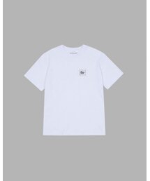 THEMUSEUMVISITOR（ザミュージアムビジター）の「CUBIC LOGO STITCHED T-SHIRTS (WHITE)（Tシャツ/カットソー）」