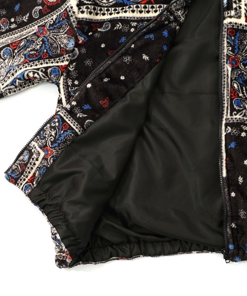 ScoLar（スカラー）の「153734：ランダムバンダナ柄 双面フランネルブルゾン（ブルゾン・レディース・ブラック/ネイビー・M）」の16枚目の写真