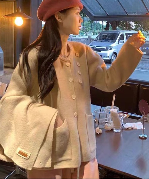 AsheKsha(アシクシャ)の「取り外し可能なスカーフ付きニットトップス:優しい印象を演出(カーディガン/ボレロ・レディース・ベージュ/レッド/ピンク・M)」の7枚目の写真