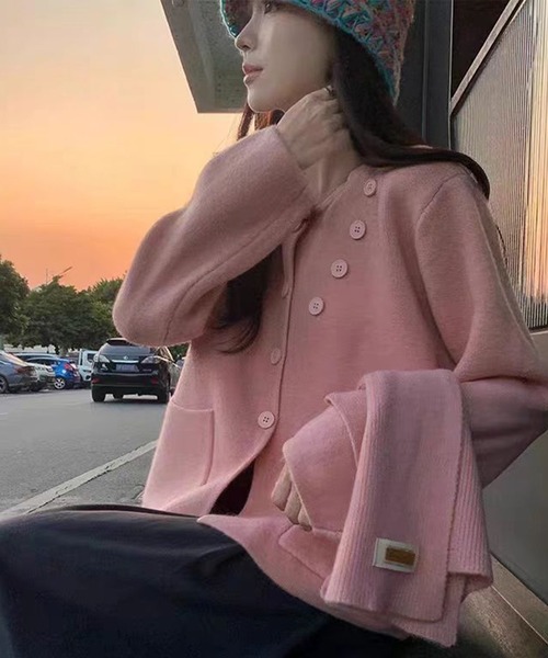 AsheKsha(アシクシャ)の「取り外し可能なスカーフ付きニットトップス:優しい印象を演出(カーディガン/ボレロ・レディース・ベージュ/レッド/ピンク・M)」の13枚目の写真