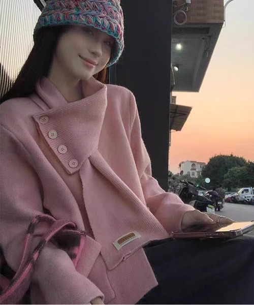 AsheKsha(アシクシャ)の「取り外し可能なスカーフ付きニットトップス:優しい印象を演出(カーディガン/ボレロ・レディース・ベージュ/レッド/ピンク・M)」の15枚目の写真