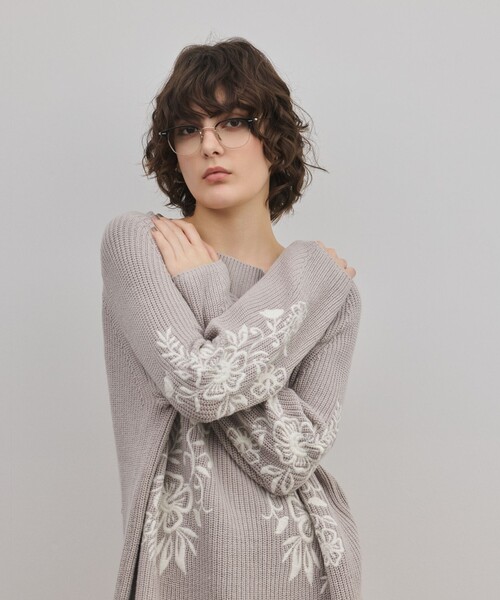 GRACE CONTINENTAL(グレースコンチネンタル)の「エンブロイダリーニットワンピース(ワンピース・レディース・ホワイト/グレー・36)」の3枚目の写真