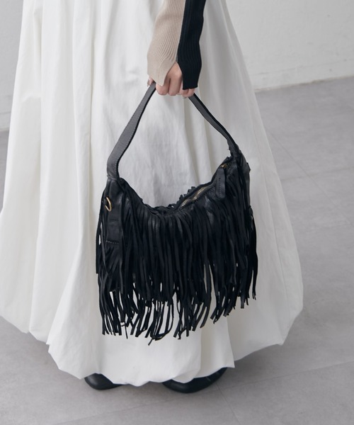 Lui's(ルイス)の「neron / フリンジバッグ(トートバッグ・レディース・ブラック・FREE)」の1枚目の写真