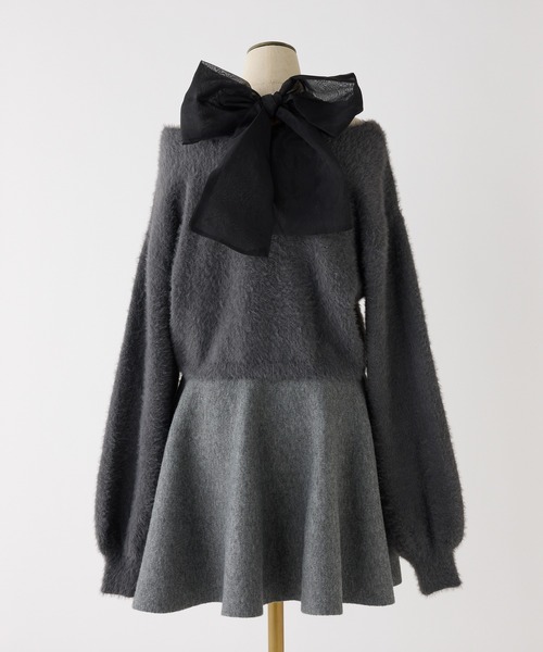 one after another NICE CLAUP(ワンアフターアナザーナイスクラップ)の「【S/Mサイズ展開】2wayフェザーカーデSET後ろリボンニットミニワンピ(ワンピース・レディース・アイボリー/チャコールグレー/ピンク・SMALL/MEDIUM)」の9枚目の写真