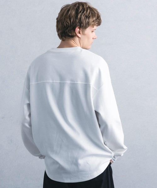 +phenix(プラスフェニックス)の「【WEB・直営店限定】+phenix(プラスフェニックス)ROUND HEM L/S TEE ラウンド ヘム ロングスリーブ ティー(Tシャツ/カットソー・メンズ・ブラック/ホワイト・M/L)」の4枚目の写真