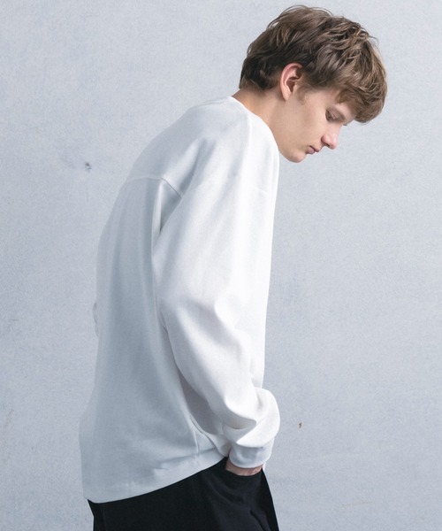 +phenix(プラスフェニックス)の「【WEB・直営店限定】+phenix(プラスフェニックス)ROUND HEM L/S TEE ラウンド ヘム ロングスリーブ ティー(Tシャツ/カットソー・メンズ・ブラック/ホワイト・M/L)」の5枚目の写真