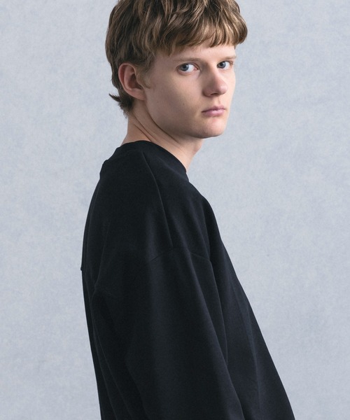 +phenix(プラスフェニックス)の「【WEB・直営店限定】+phenix(プラスフェニックス)ROUND HEM L/S TEE ラウンド ヘム ロングスリーブ ティー(Tシャツ/カットソー・メンズ・ブラック/ホワイト・M/L)」の22枚目の写真