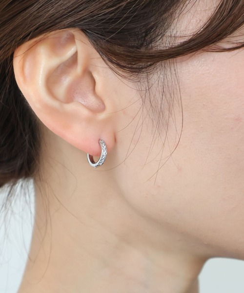 Rennet(レネット)の「ストーンフープピアス(ピアス(両耳用)・レディース・ピンクゴールド/ゴールド/シルバー・X-SMALL/LARGE/MEDIUM/SMALL/XX-LARGE/X-LARGE/XX-SMALL)」の7枚目の写真