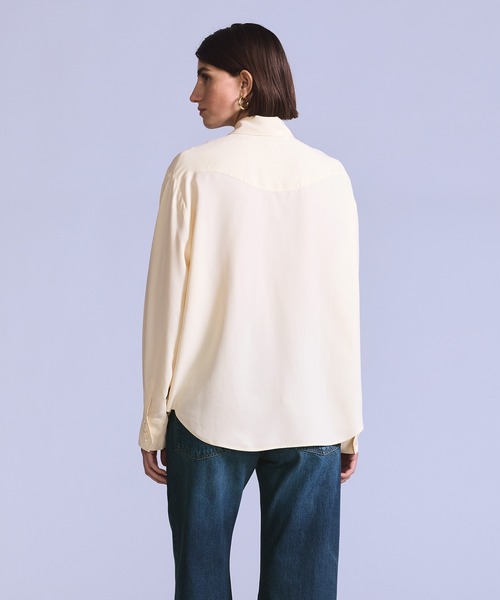 Levi's(リーバイス)の「Levi's/リーバイス BLUETAB(TM) RIDER シルクシャツ(シャツ/ブラウス・レディース・ホワイト・XS/S/M)」の2枚目の写真