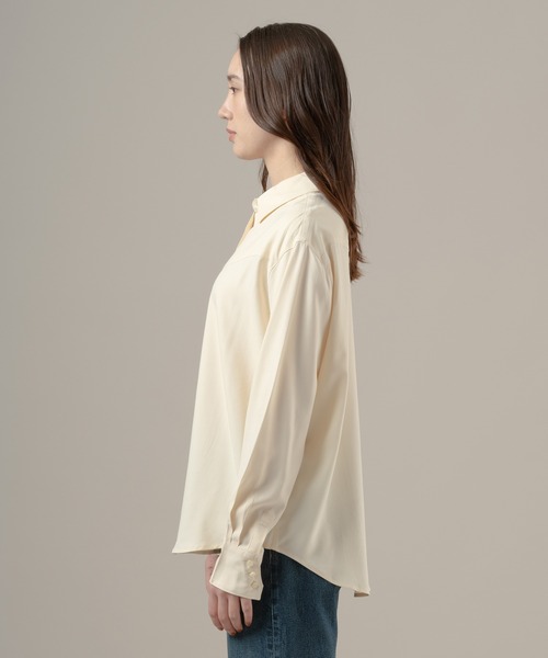 Levi's(リーバイス)の「Levi's/リーバイス BLUETAB(TM) RIDER シルクシャツ(シャツ/ブラウス・レディース・ホワイト・XS/S/M)」の4枚目の写真