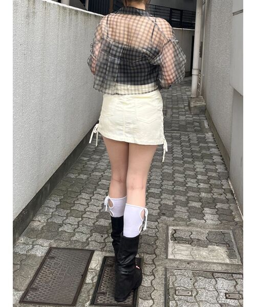EMODA(エモダ)の「レースアップミニスカート(スカート・レディース・ブラック/ブラウン/アイボリー/イエロー・MEDIUM/SMALL)」の16枚目の写真