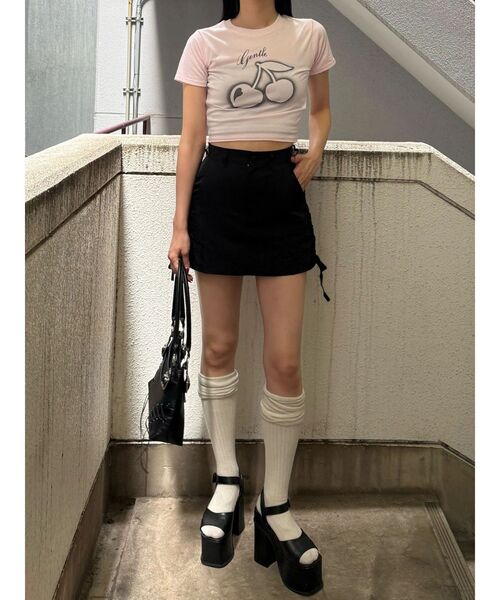 EMODA(エモダ)の「レースアップミニスカート(スカート・レディース・ブラック/ブラウン/アイボリー/イエロー・MEDIUM/SMALL)」の20枚目の写真