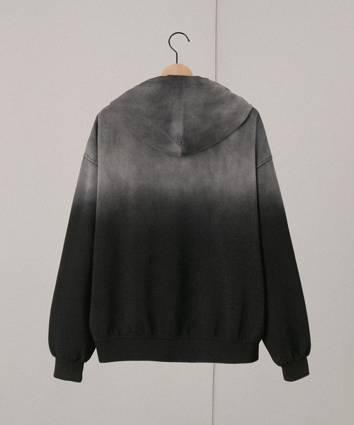 Alfred Alex（アルフレッドアレックス）の「【Alfred Alex】ヴィンテージ加工 グラデーション オーバーサイズ ダブルジップ ダンボール パーカー（パーカー・メンズ・グレー/グレー系/ブラック/ダークブラウン/ブラック系・M/L）」の14枚目の写真