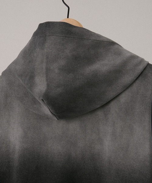 Alfred Alex（アルフレッドアレックス）の「【Alfred Alex】ヴィンテージ加工 グラデーション オーバーサイズ ダブルジップ ダンボール パーカー（パーカー・メンズ・グレー/グレー系/ブラック/ダークブラウン/ブラック系・M/L）」の18枚目の写真