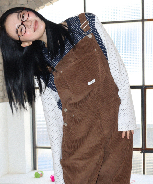 RONRON(ロンロン)の「BACK HEART POCKET CORDUROY OVERALLS BROWN(サロペット/オーバーオール・レディース・その他・FREE)」の4枚目の写真