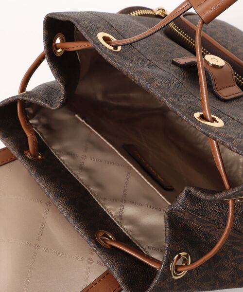 MICHAEL KORS(マイケルコース)の「MERRITT SM CARGO BKPK バックパック(バックパック/リュック・レディース・ブラウン・FREE)」の4枚目の写真