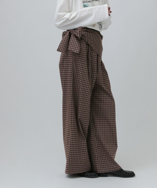 LEPSIM（レプシィム）の「サッシュベルトチェックパンツ　638766（その他パンツ・レディース・ネイビー/ブラウン・FREE）」の4枚目の写真