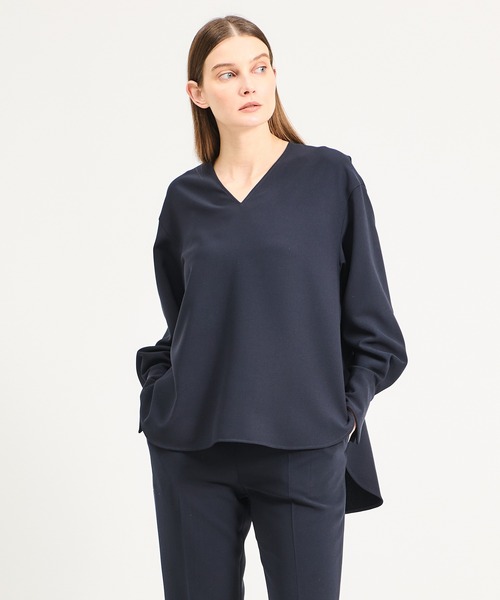 ESTNATION（エストネーション）の「ESTNATION / ダブルクロスVネックブラウス（シャツ/ブラウス・レディース・ネイビー/オフホワイト・38/36）」の2枚目の写真