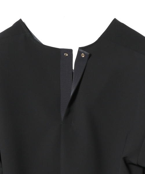 ESTNATION（エストネーション）の「ESTNATION / ダブルクロスVネックブラウス（シャツ/ブラウス・レディース・ネイビー/オフホワイト・38/36）」の5枚目の写真