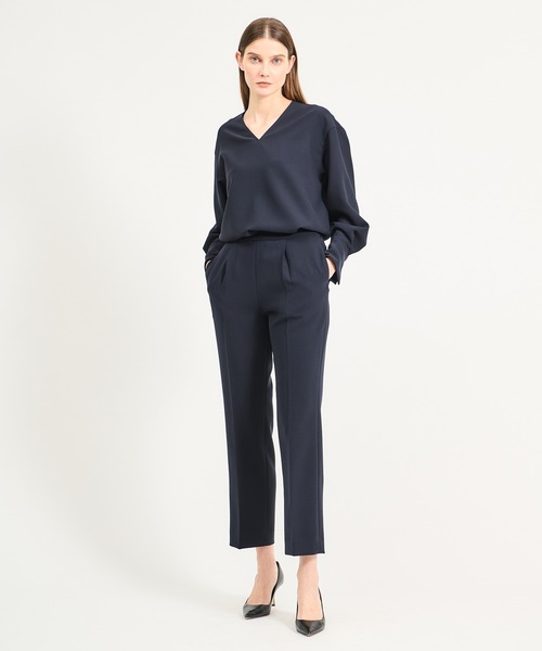 ESTNATION（エストネーション）の「ESTNATION / ダブルクロスVネックブラウス（シャツ/ブラウス・レディース・ネイビー/オフホワイト・38/36）」の16枚目の写真