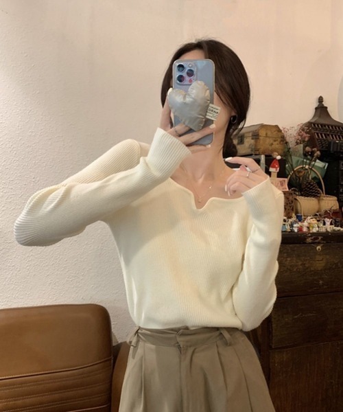 Beststore(ベストストア)の「キーネックリブニット 長袖 デコルテ綺麗見せ レディース(ニット/セーター・レディース・カーキ/ライトベージュ/ブラック/ブラウン/ホワイト/ベージュ・FREE)」の15枚目の写真