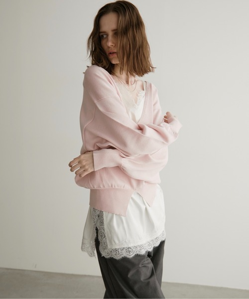 LOSCa（ロスカ）の「深Vネックブラウジングニット（ニット/セーター・レディース・ブラック/グリーン/ピンク・FREE）」の10枚目の写真