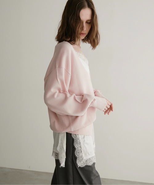 LOSCa（ロスカ）の「深Vネックブラウジングニット（ニット/セーター・レディース・ブラック/グリーン/ピンク・FREE）」の11枚目の写真