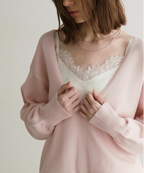 LOSCa（ロスカ）の「深Vネックブラウジングニット（ニット/セーター・レディース・ブラック/グリーン/ピンク・FREE）」の9枚目の写真