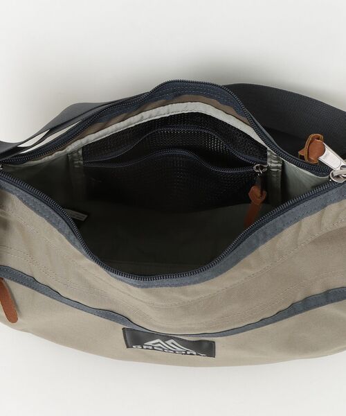 GREGORY(グレゴリー)の「サッチェルM SATCHEL M V3 サンドストーム(ショルダーバッグ・メンズ・ベージュ系・ONE SIZE)」の4枚目の写真