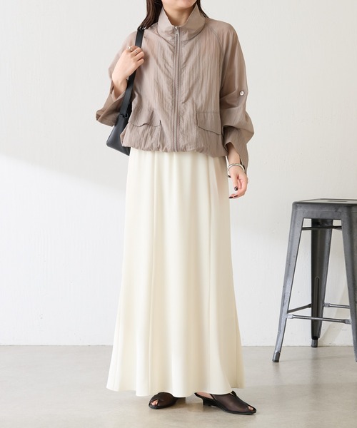 COLLAGE GALLARDAGALANTE（コラージュガリャルダガランテ）の「パッカブルスタンドネックブルゾン（マウンテンパーカー・レディース・グレー/ホワイト/ブラウン・FREE）」の15枚目の写真