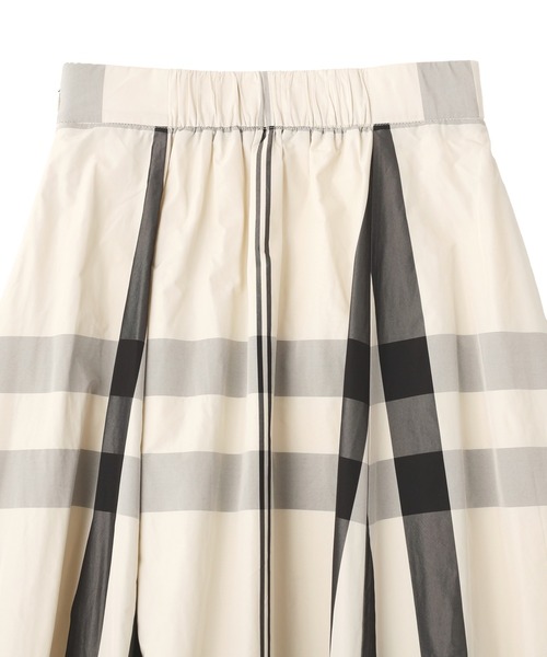 YECCA VECCA（イェッカヴェッカ）の「【撥水】メモリーフレアスカート（スカート・レディース・ネイビー/ライトベージュ・FREE）」の21枚目の写真