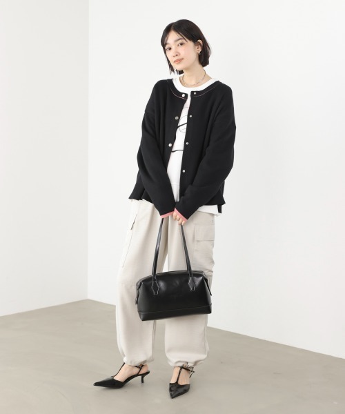 Bou Jeloud(ブージュルード)の「ダブルフェイス配色ニットカーディガン(カーディガン/ボレロ・レディース・ブラック/イエロー/ベージュ・FREE)」の14枚目の写真