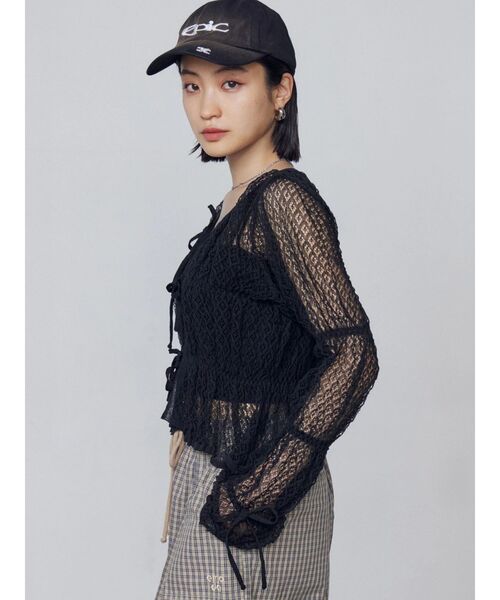 EMODA(エモダ)の「2WAYギャザーリボンニット(ニット/セーター・レディース・ブルー/アイボリー/ブラック・FREE)」の5枚目の写真