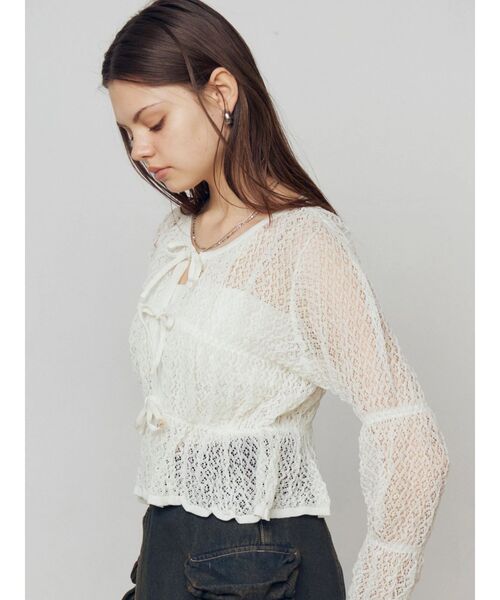 EMODA(エモダ)の「2WAYギャザーリボンニット(ニット/セーター・レディース・ブルー/アイボリー/ブラック・FREE)」の21枚目の写真