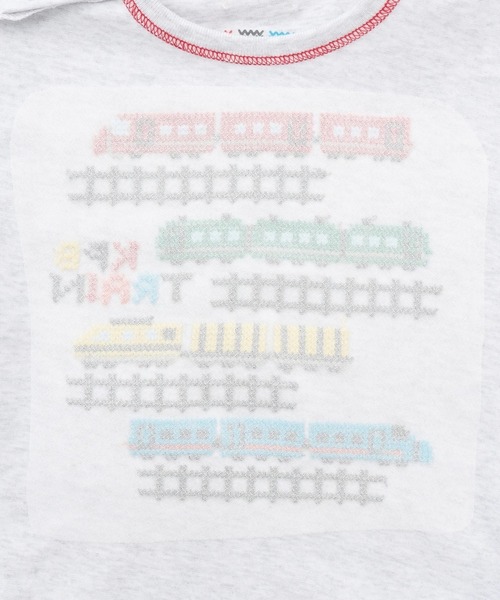 KP BOY（ケーピーボーイ）の「電車柄クロス刺しゅう 長袖Tシャツ（Tシャツ/カットソー・キッズ・サックスブルー/オートミール・110cm/100cm/90cm/80ｃｍ）」の6枚目の写真