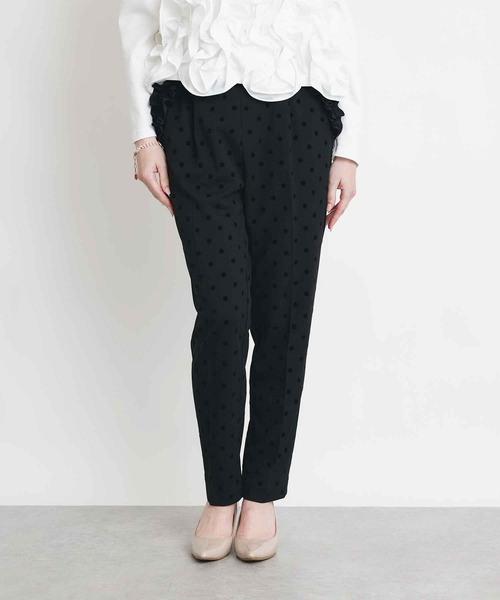 PICCIN PERLA（ピッチンペルラ）の「ストレッチポケットフリルドットパンツ（その他パンツ・レディース・ブラック・S）」の2枚目の写真