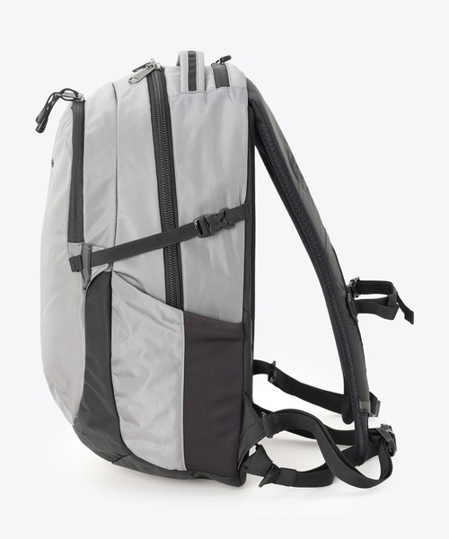 Columbia(コロンビア)の「Columbia/コロンビア バックパック リュック ペッパーロック Pepper Rock 23L 撥水 PU7255(バックパック/リュック・メンズ・ダークグレー/ブラック・ONE)」の10枚目の写真