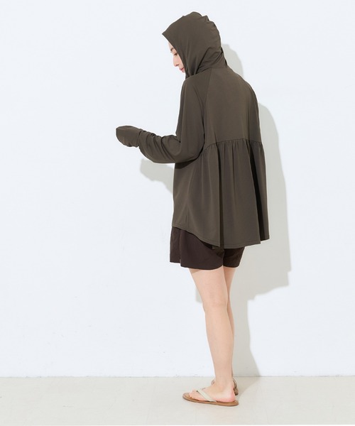 coca(coca)(コカ)の「\再入荷/UVカットバッグギャザーパーカー(パーカー・レディース・ブラック/ホワイト/ライトベージュ/ダークブラウン・L/M/S)」の7枚目の写真