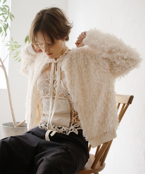 leinwande（ラインヴァンド）の「【leinwande】26SS新作 Feather Ribbon Top（スウェット・レディース・ホワイト/ブラック・ONE SIZE）」の7枚目の写真