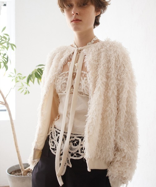 leinwande（ラインヴァンド）の「【leinwande】26SS新作 Feather Ribbon Top（スウェット・レディース・ホワイト/ブラック・ONE SIZE）」の9枚目の写真