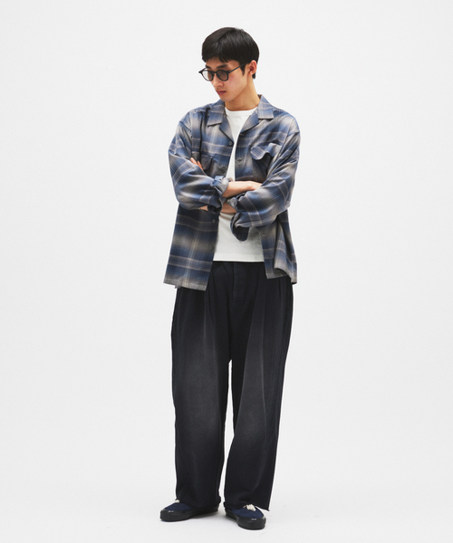 JOURNAL STANDARD（ジャーナルスタンダード）の「エイジング フェード 2タック スウェット パンツ（スウェットパンツ・メンズ・チャコールグレー/ブラック・LARGE/MEDIUM）」の3枚目の写真